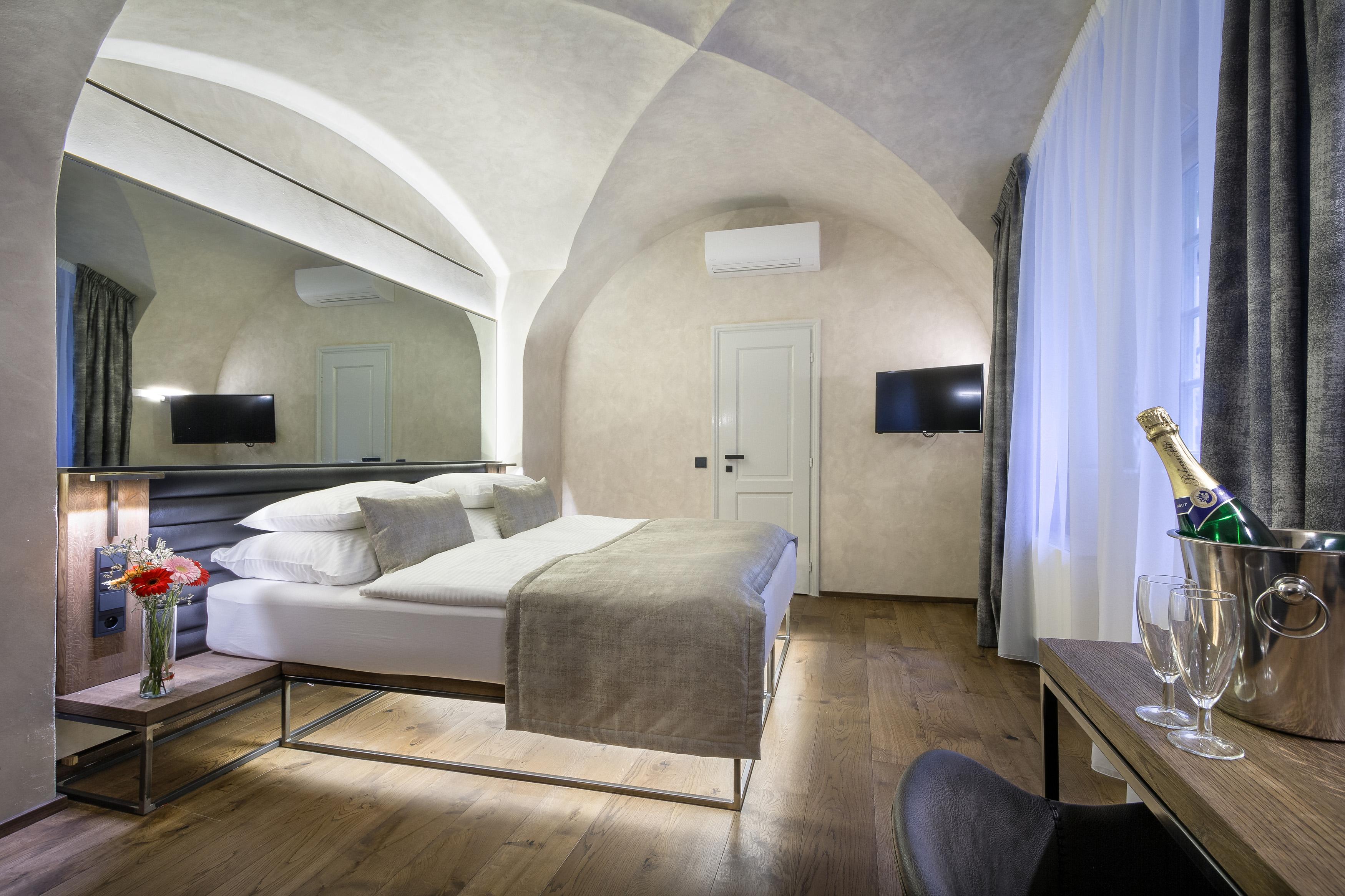 Hotel Waldstein Prague Exterior photo