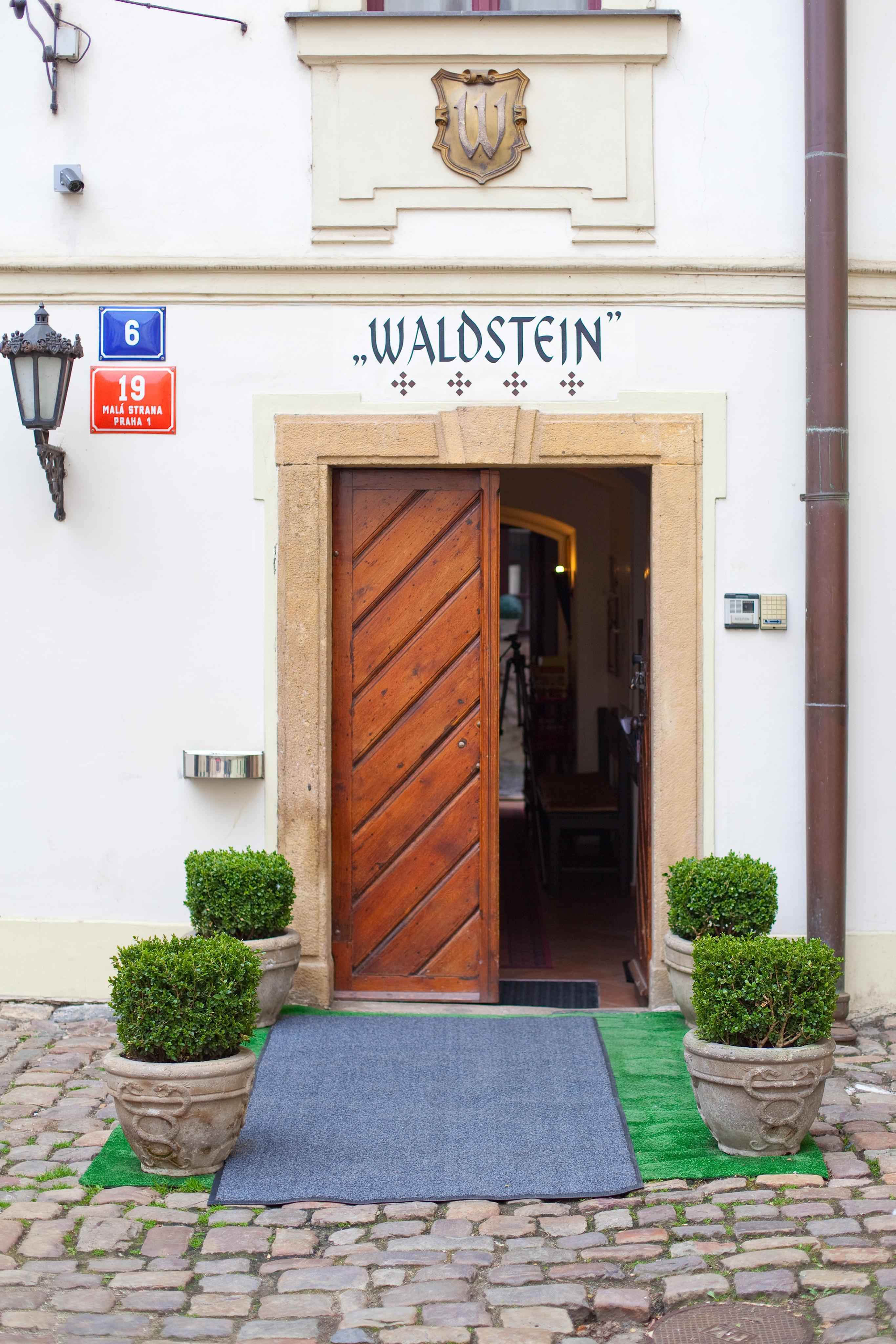 Hotel Waldstein Prague Exterior photo