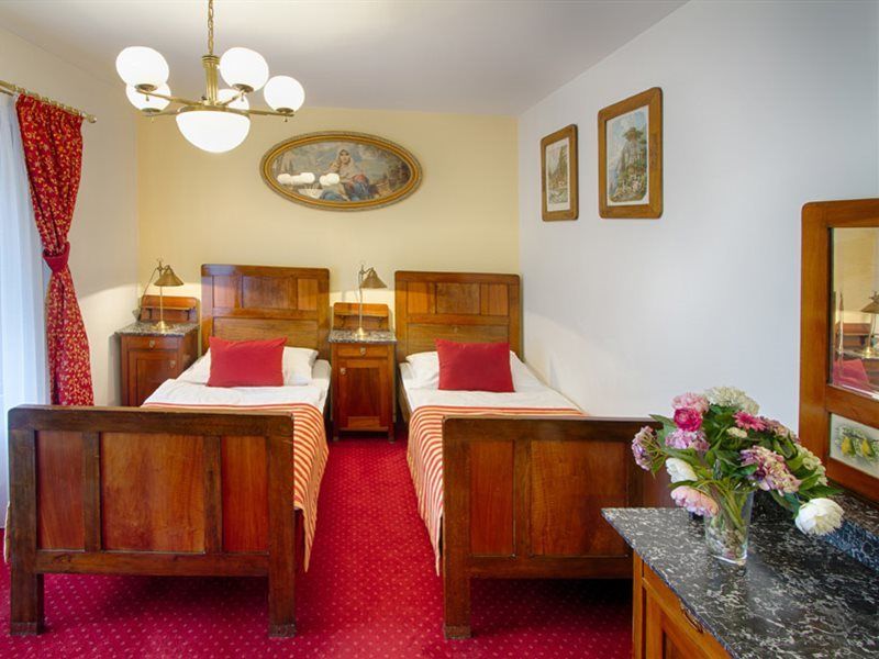 Hotel Waldstein Prague Exterior photo