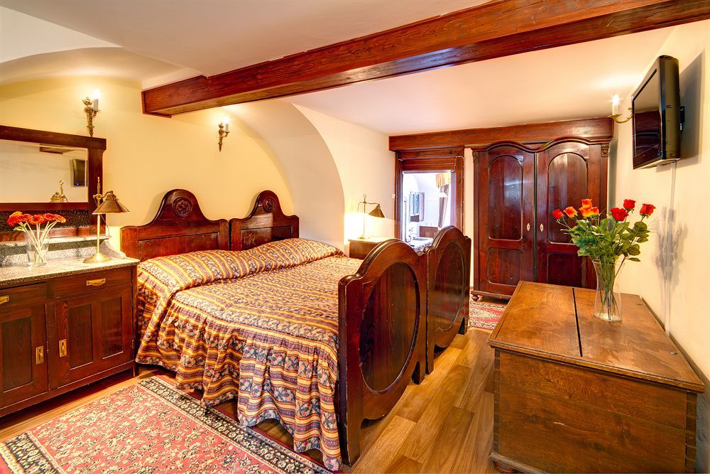 Hotel Waldstein Prague Exterior photo